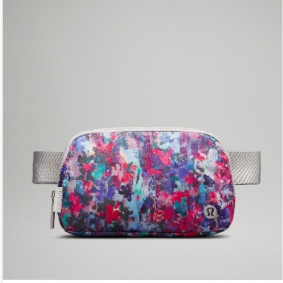 lululemon athletica Handbags - lululemon athletica Everywhere Belt Bag Flower Glide Multi/Vapor  NWT